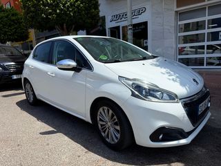Peugeot 208 5P ALLURE 1.2L PureTech 82