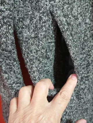 Abrigo gris y blanco con forro sherpa