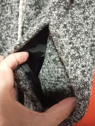 Abrigo gris y blanco con forro sherpa