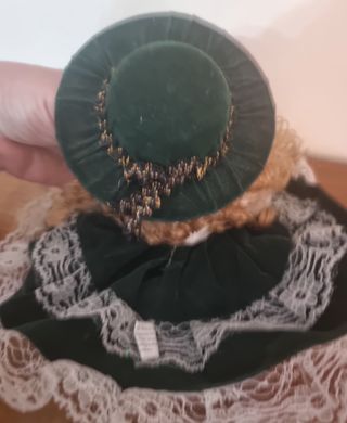 Bambola da Collezione abito Velluto e Pizzo