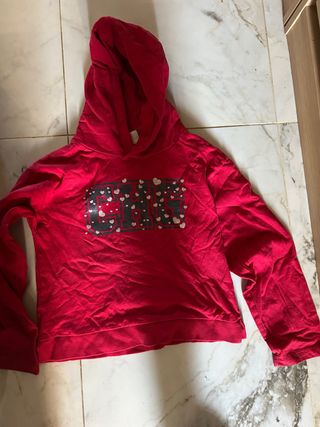 Sudadera niña roja con corazones chaqueta de jean