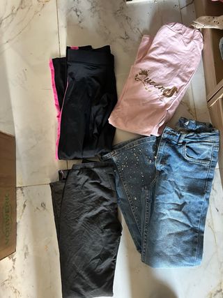 Sudadera niña roja con corazones chaqueta de jean