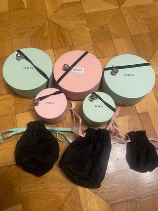 Lote Cajas y Bolsitas TOUS Verde y Rosa
