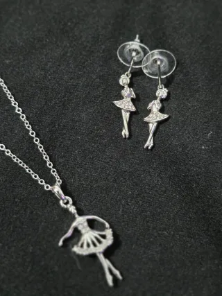 Conjunto bailarina collar y pendientes