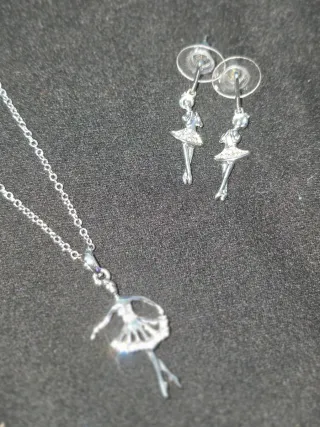 Conjunto bailarina collar y pendientes
