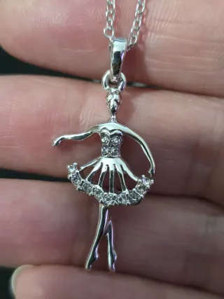 Conjunto bailarina collar y pendientes