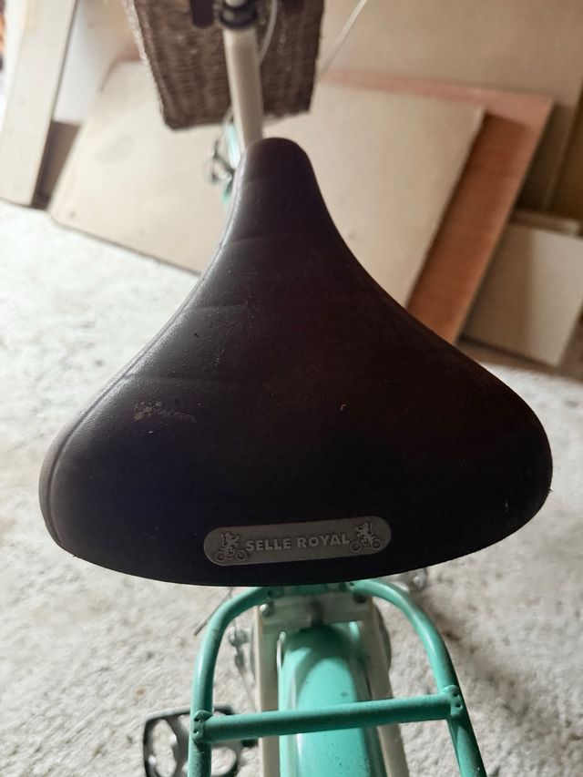 Bicicleta Paseo Orbea Blanca y Turquesa