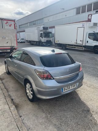 Opel Astra 2006 GTC