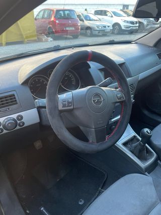 Opel Astra 2006 GTC