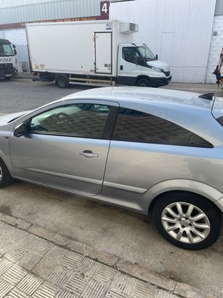 Opel Astra 2006 GTC