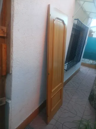 Puerta de madera interior