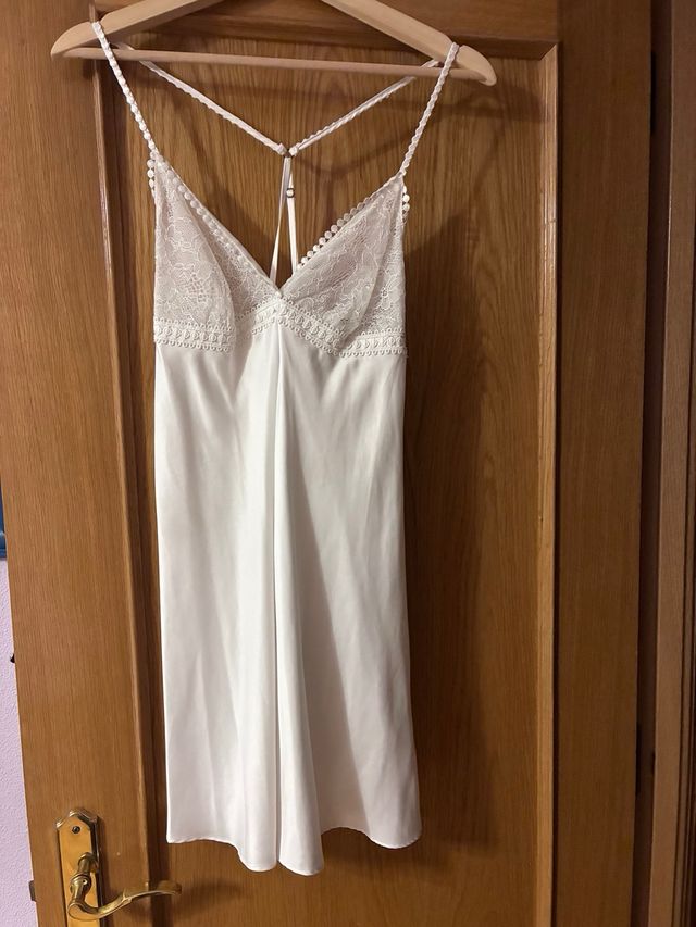 Conjunto Bata y Camisón Blanco Moon River