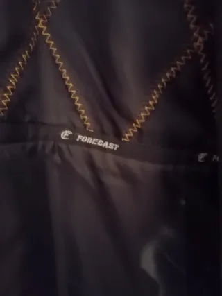 Abrigo Forecast Negro Hombre.Talla XL.