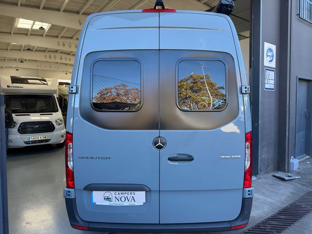 Mercedes-Benz Sprinter SUPER CAMPERIZADA