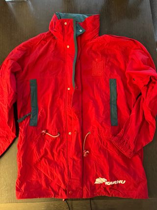 Chaqueta impermeable Karhu. A estrenar!