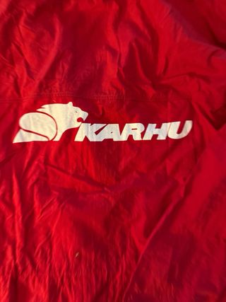 Chaqueta impermeable Karhu. A estrenar!