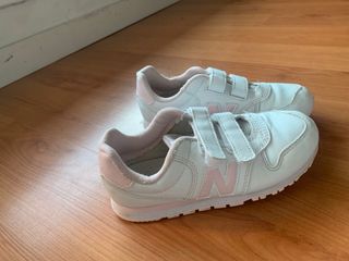 Zapatillas New Balance Niña Talla 27