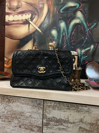 Borsa Chanel nera e dorata