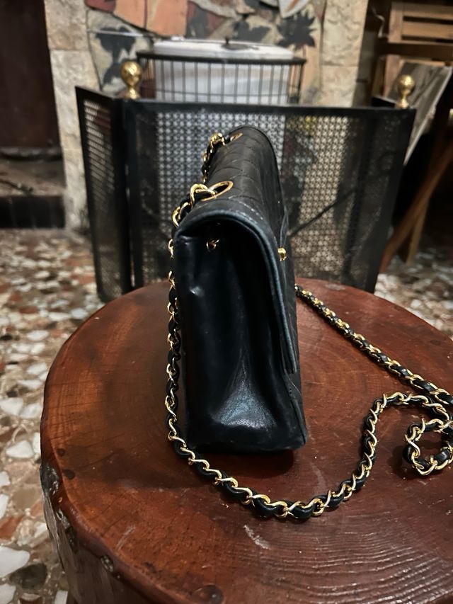 Borsa Chanel nera e dorata