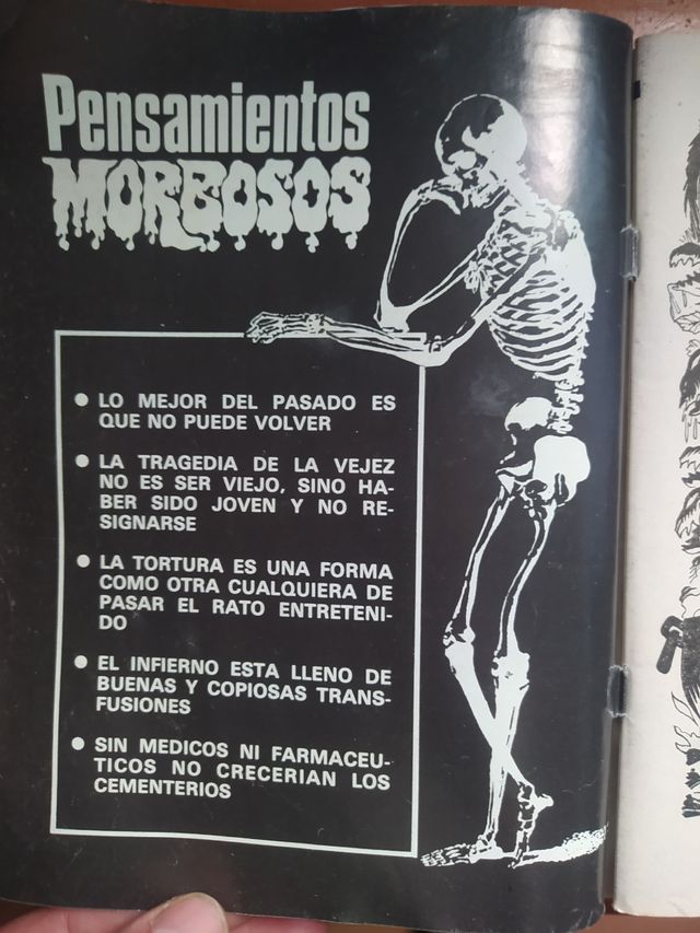 Rivista di Terrore Antico con Illustrazioni