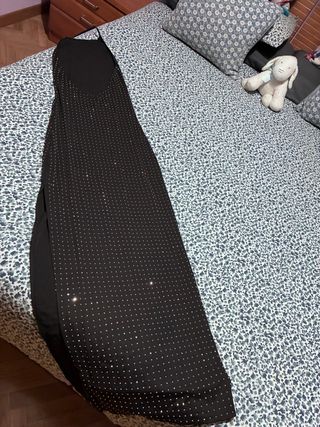 Vestido fiesta Zara negro con brillos
