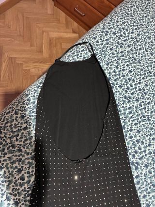 Vestido fiesta Zara negro con brillos