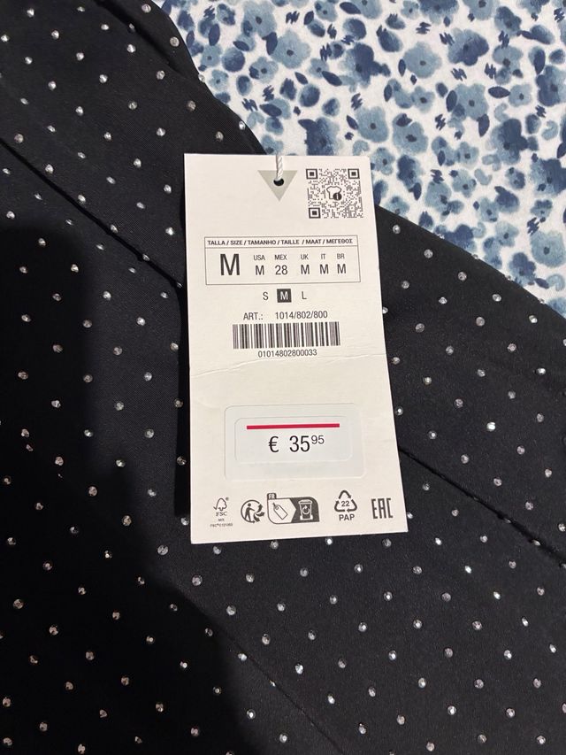 Vestido fiesta Zara negro con brillos
