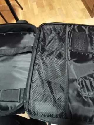 Maletín para portátil Trust negro
