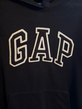Sudadera Gap Negra con Logo