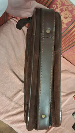 Maleta de piel marrón