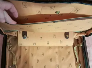 Maleta de piel marrón