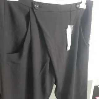 Pantaloni neri donna design a portafoglio