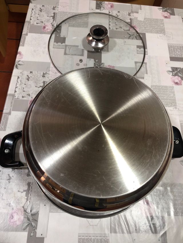 Cacerola de metal con tapa de cristal, 33x17