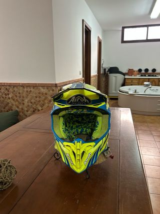 Casco Airoh Motocross Azul y Amarillo