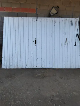 Puerta chapa garaje con puerta paso