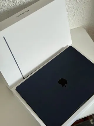 MacBook Air M4 256GB 100%