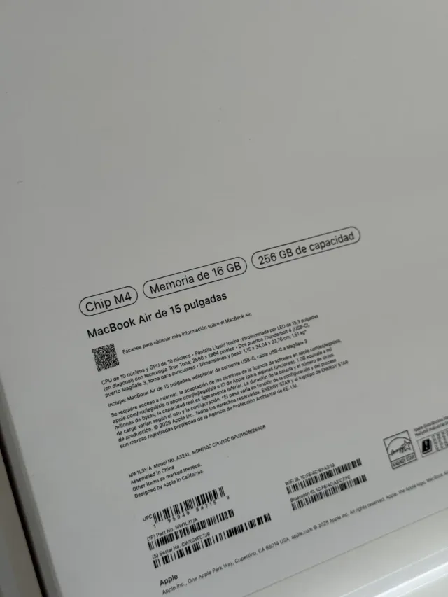 MacBook Air M4 256GB 100%