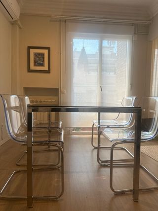 Tavolo in vetro e 4 sedie Tobías di Ikea