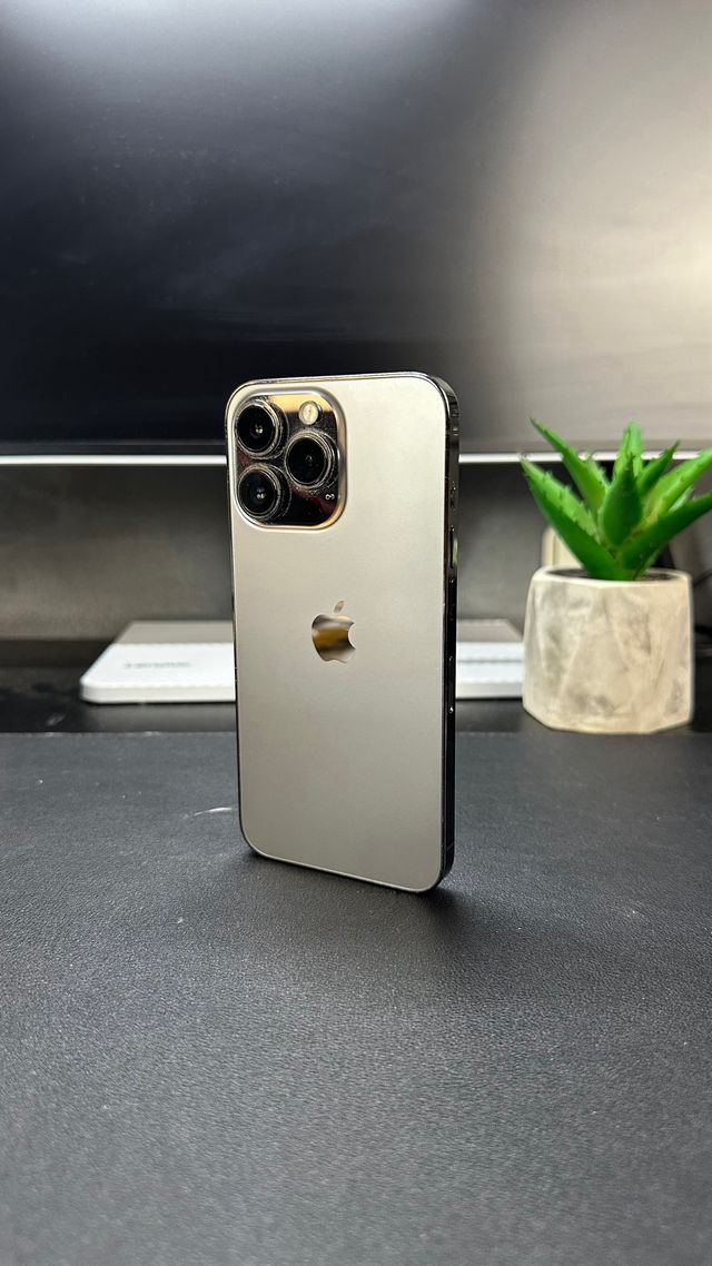 iPhone 13 Pro 100% Salud Batería