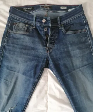 Pantalón vaquero slim elástico Talla 36. Salsa