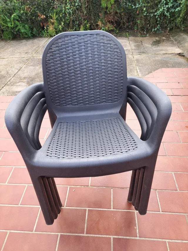 4 Sillas de Jardín Miranda Negras