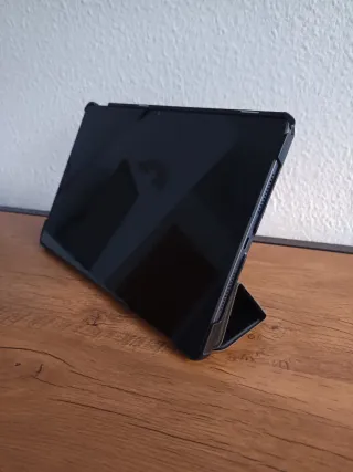 OFERTA Tablet Lenovo + funda, urge venderla hoy