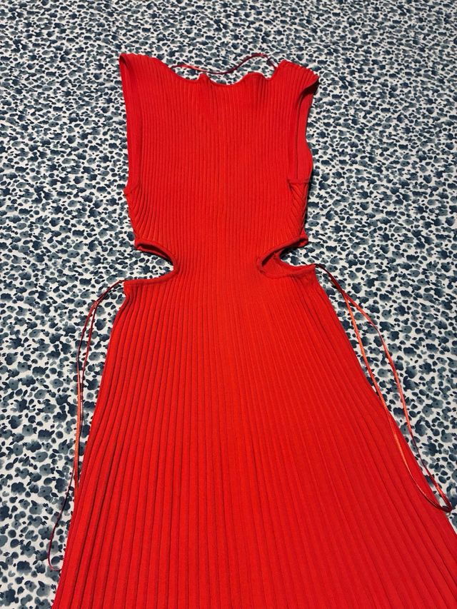 Vestido Sfera Cut Out Rojo Naranja Talla S