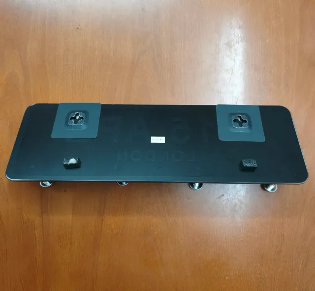 Percha D15 APE LONDON 4 colgadores