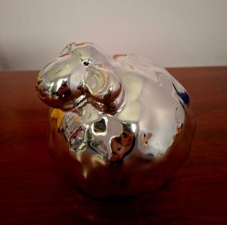 Pecorella in ceramica color argento