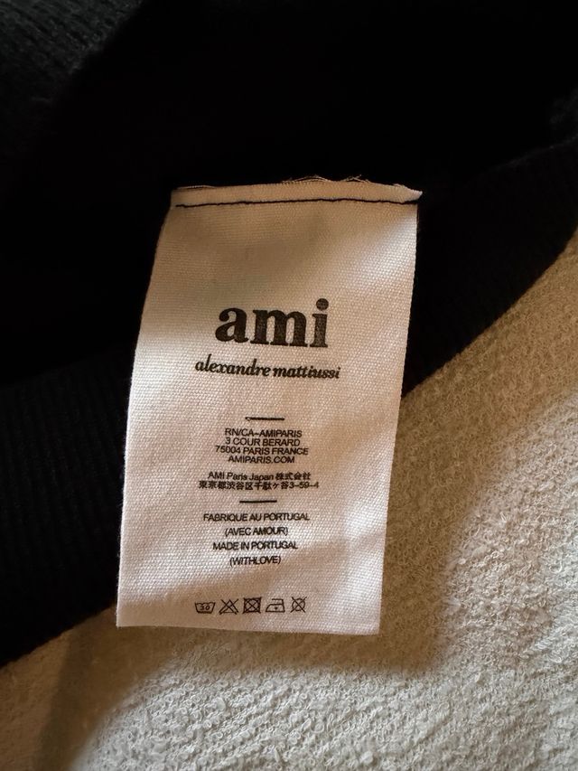 Jersey Ami Negro Corazón Rojo