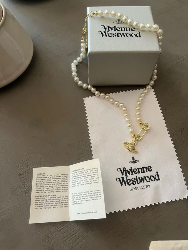 Collar Perlas Vivienne Westwood Dorado