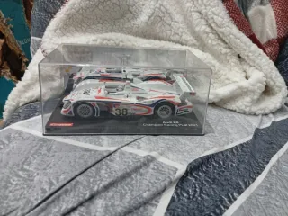 Scalextric Exclusiv Audi R8 Champion Racing PLM