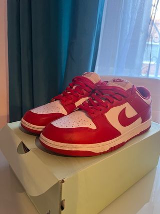 Nike Dunk Low Rojo y Blanco