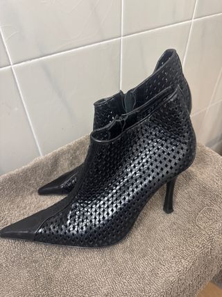botines calados de Zara